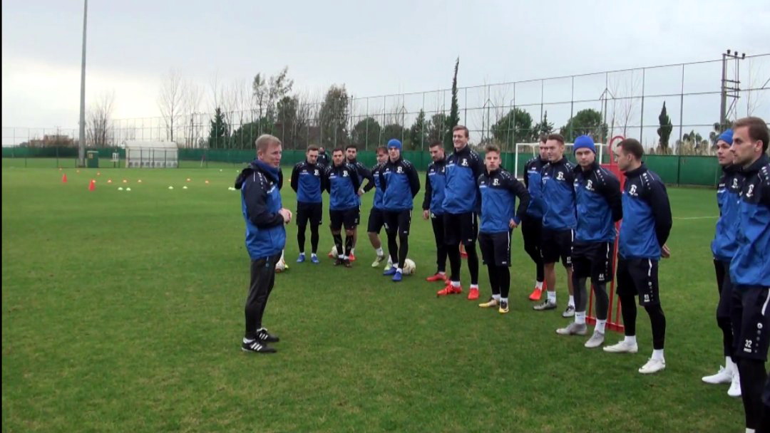 ВТОРОЙ СБОР СТАРТОВАЛ С ПОЗДРАВЛЕНИЙ