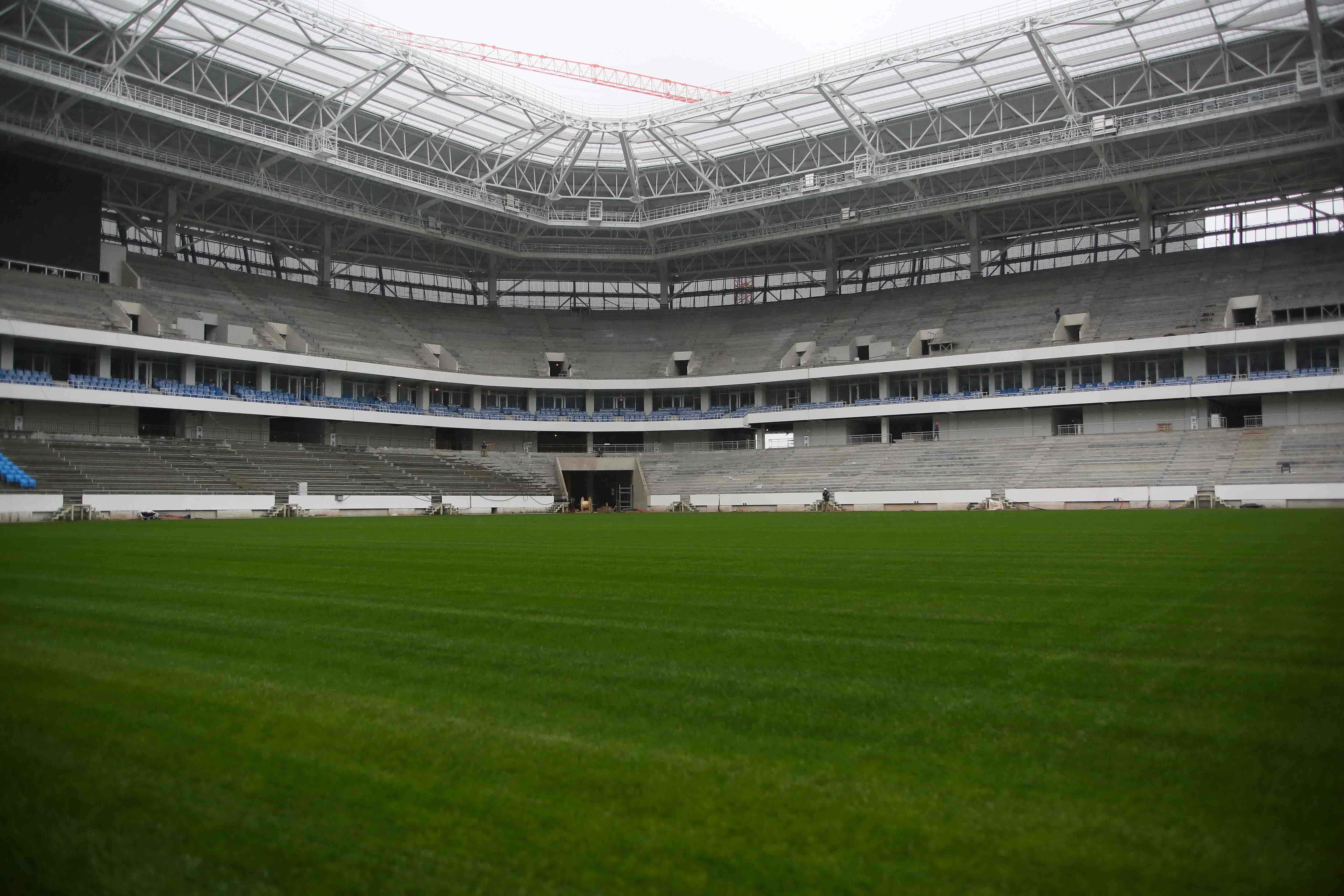 ПОСЕТИЛИ СТАДИОН