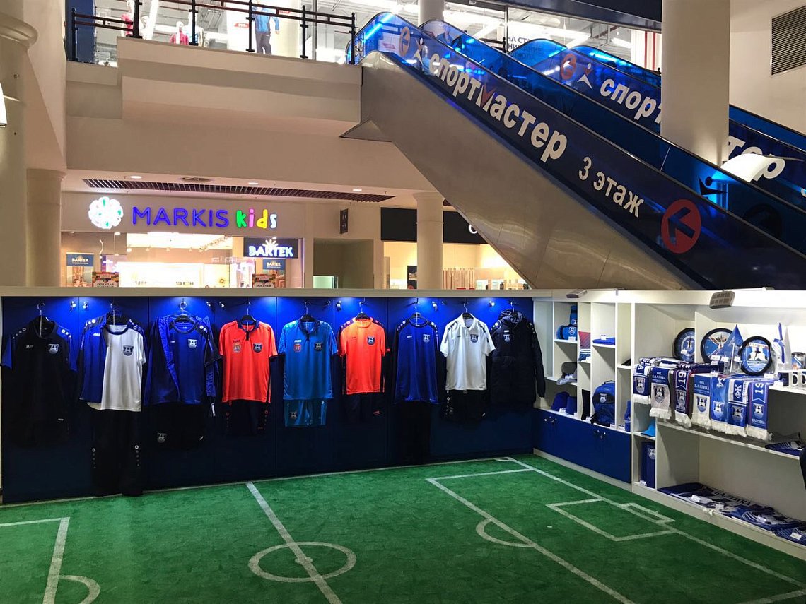 АВТОГРАФ-СЕССИЯ