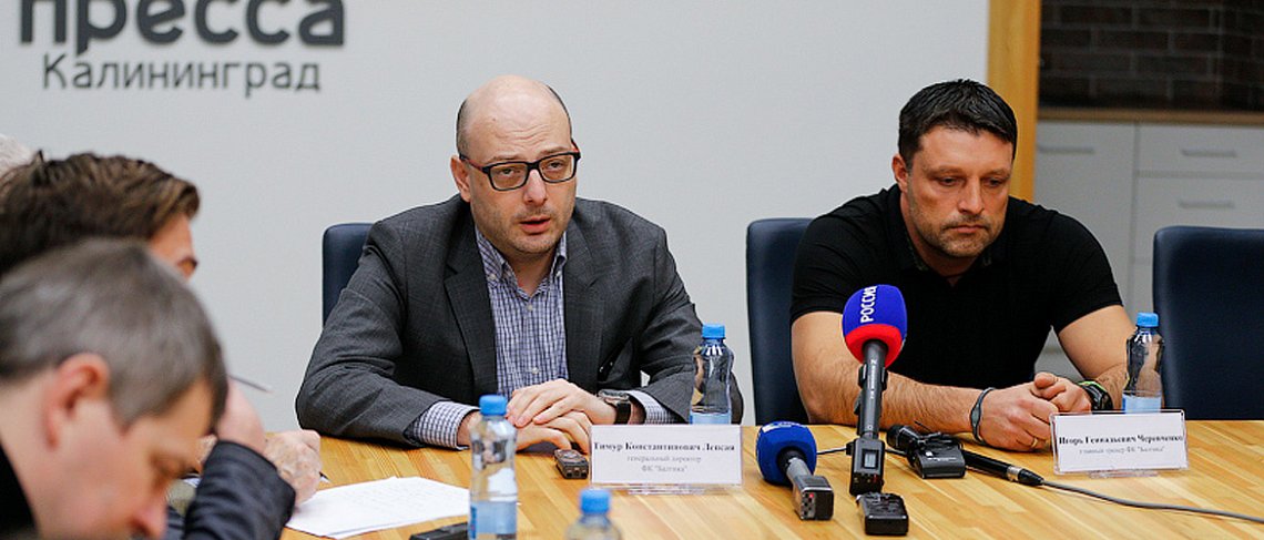 «У ЧЕРЕВЧЕНКО ДЕЙСТВУЮЩИЙ КОНТРАКТ»