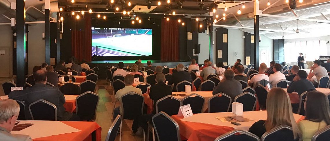 СМОТРИМ ФУТБОЛ ВМЕСТЕ!