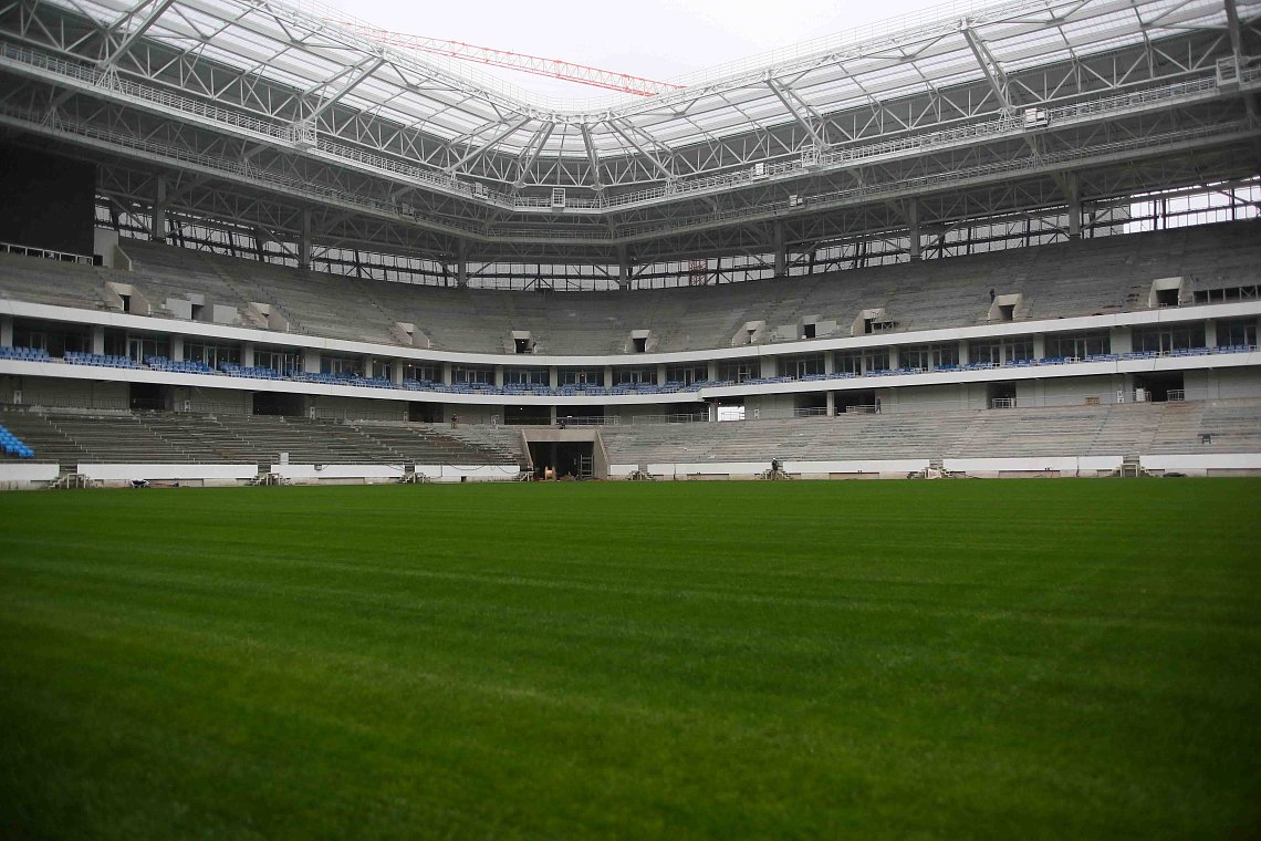 ПОСЕТИЛИ СТАДИОН